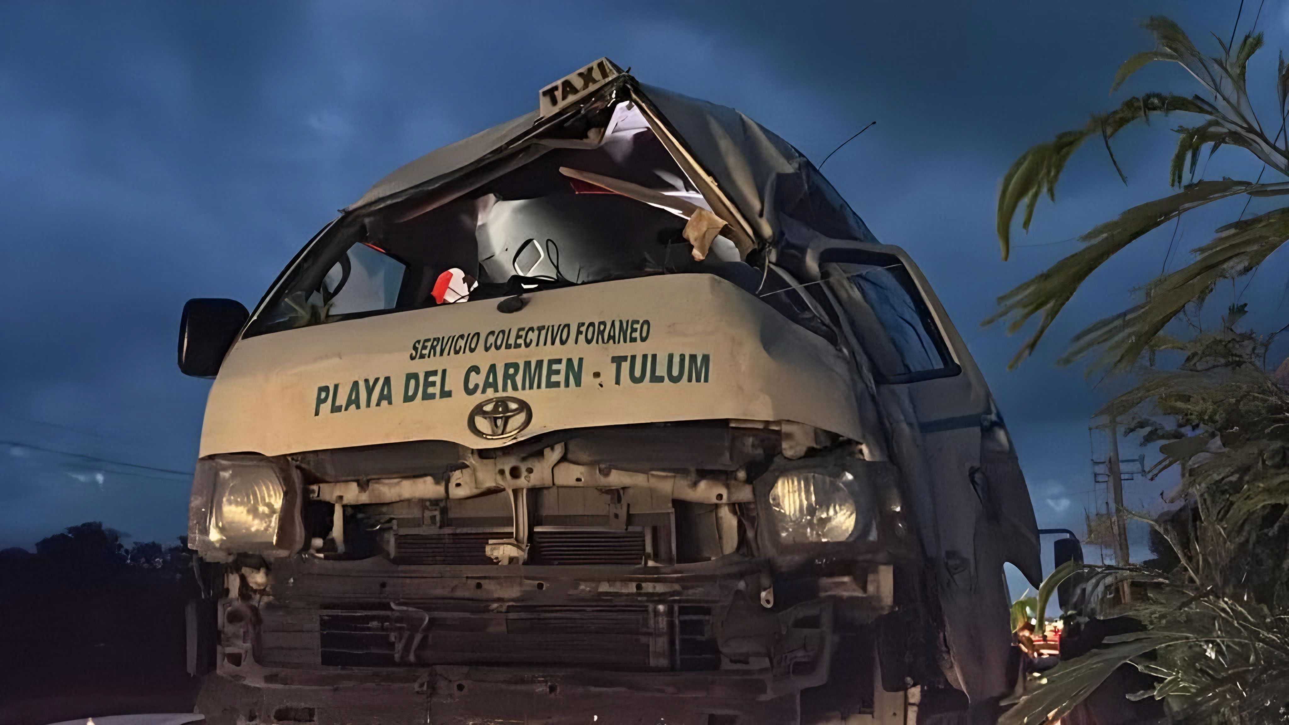 Accidente en Tulum: Múltiples Heridos Tras Volcadura de una Van
